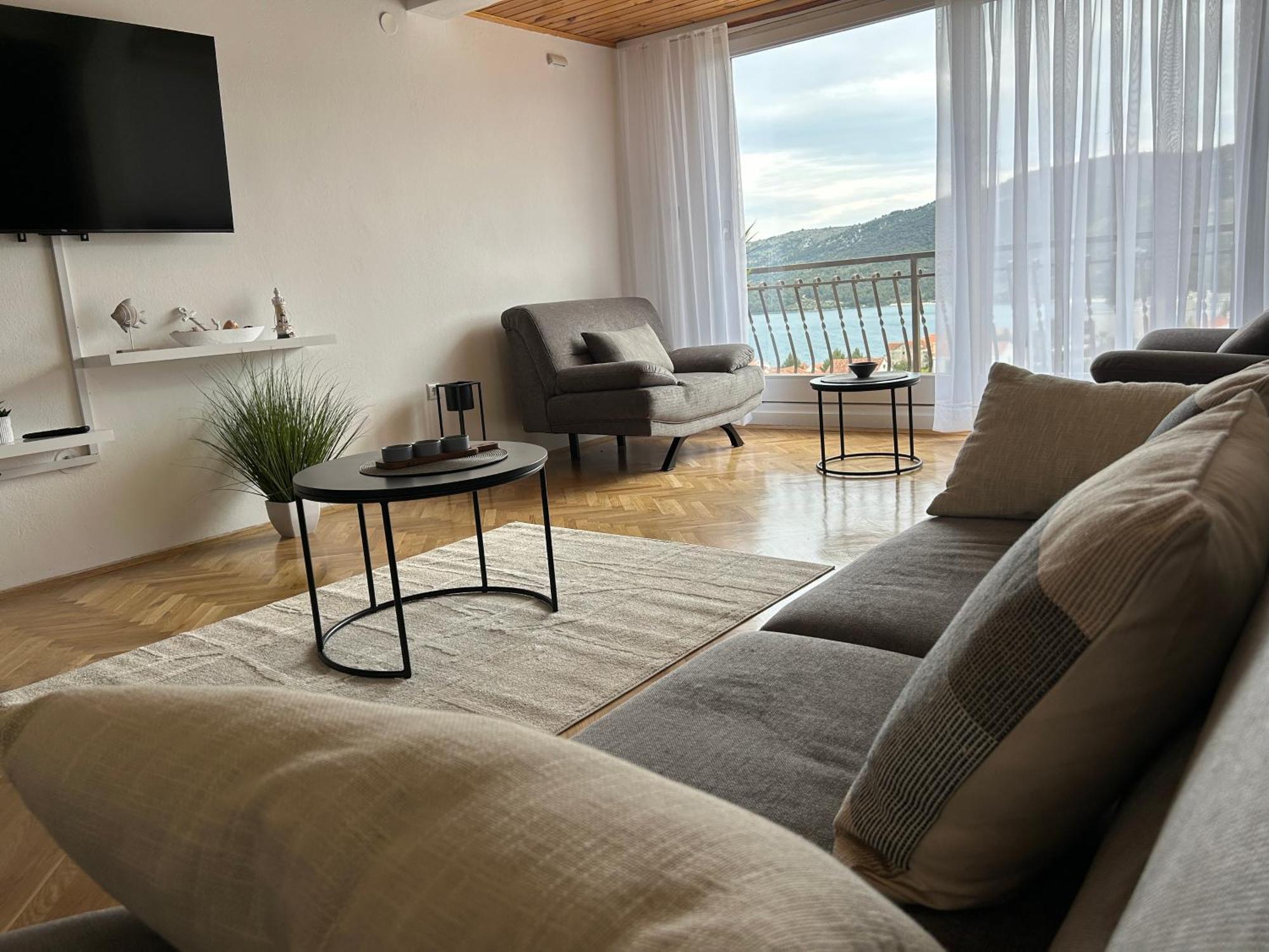 Apartment Golubica 2 산책길 외부 사진